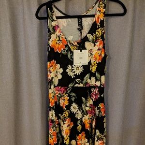 L NWT agnes and dora floral fisher dress